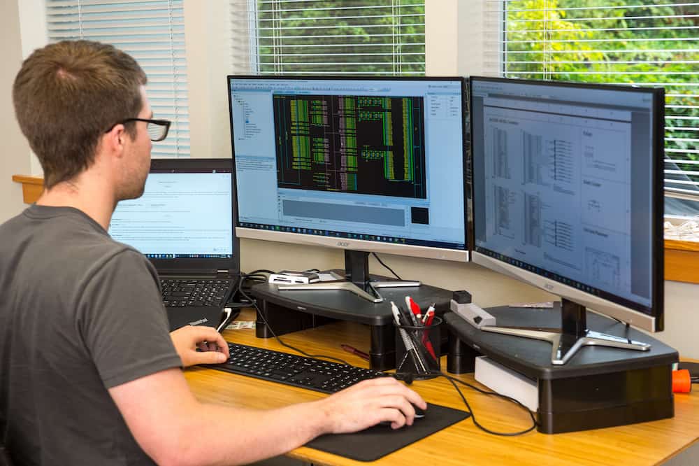 design-services_hardware